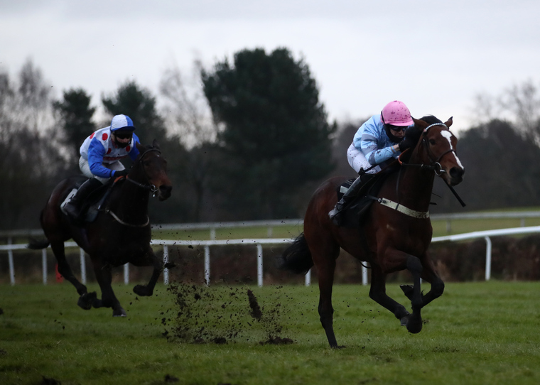Sunday UK racing best bets. Eileendover can win the Listed feature at Pontefract.