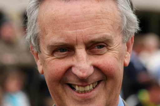Jim Bolger can saddle a Saturday winner at the Curragh.
